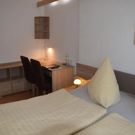 호텔 Und Restaurant Feustel 플라우엔