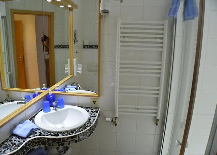 호텔 Und Restaurant Feustel 3*